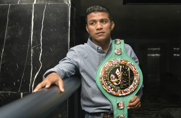 Quién ganó más en su última pelea? El Chocolatito o Mayorga?
