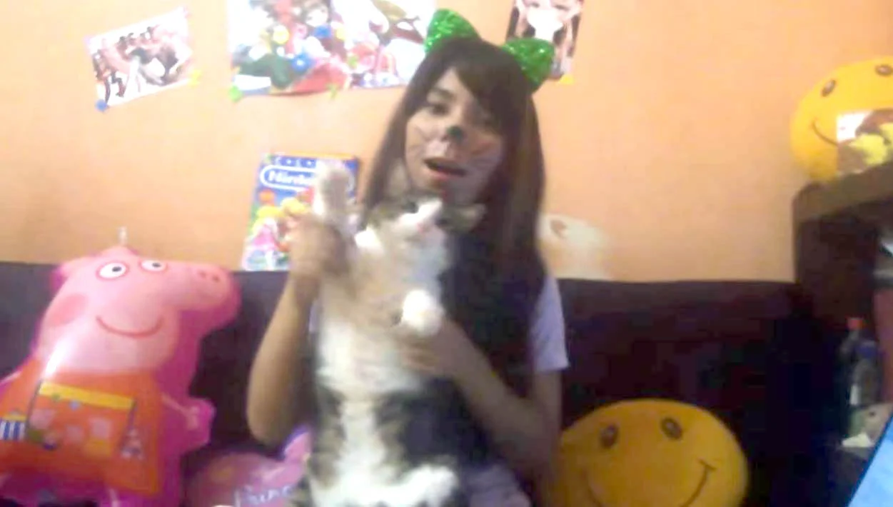 Y el video raro del año es … Domun Otaku (o algo así). Hecho en Nicaragua