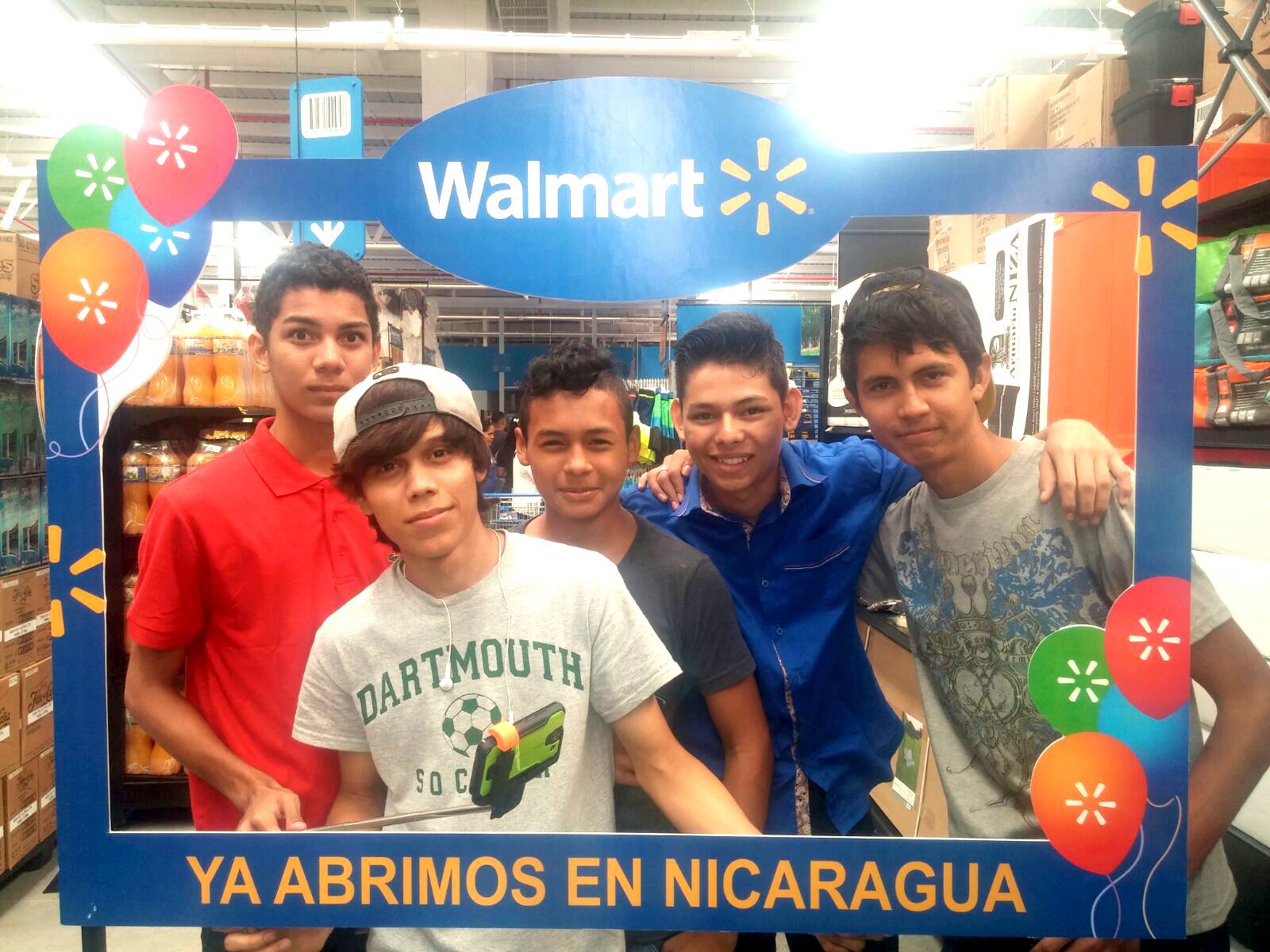 Todo lo que no te interesa saber sobre el nuevo Walmart en Managua
