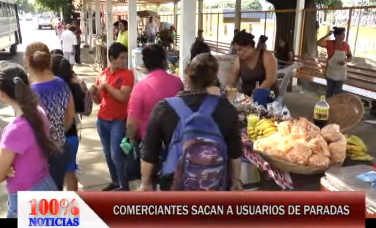 La parada de bus es para el vendedor y si no te gusta, comprate un carro