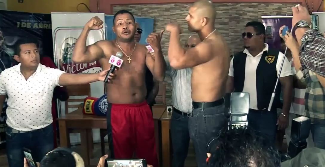 Ricardo Mayorga aclara cómo se le pega a las mujeres con cáncer