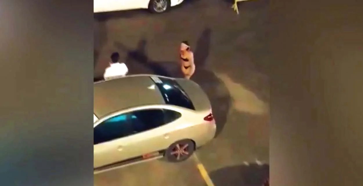 Video de la mujer que se quita la ropa y arma bochinche en Estelí