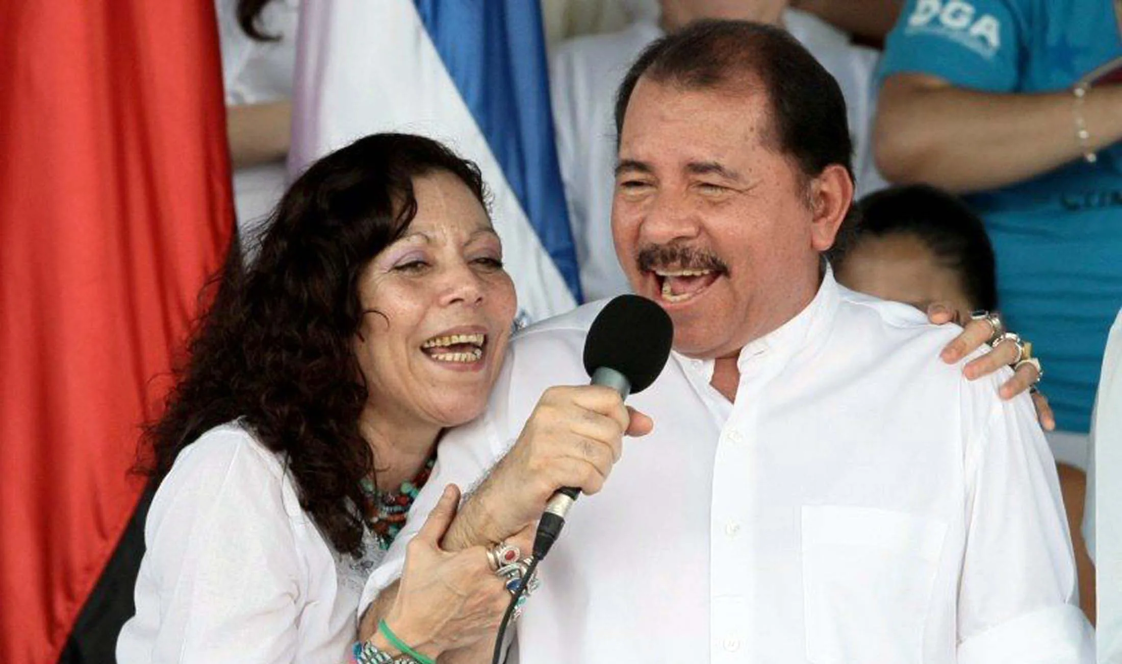 Muy rico y todo, pero ¿Cómo va a «regular»el Gobierno de Nicaragua Facebook o Youtube?