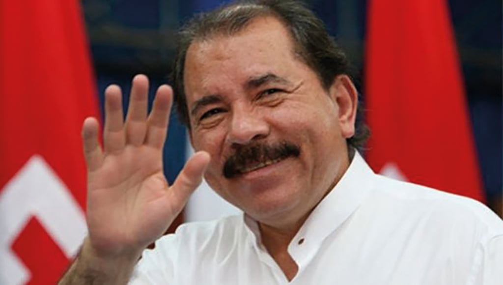 El Presi Daniel dice «de nada» (por el regalito que dio ayer a las madres de Nicaragua)