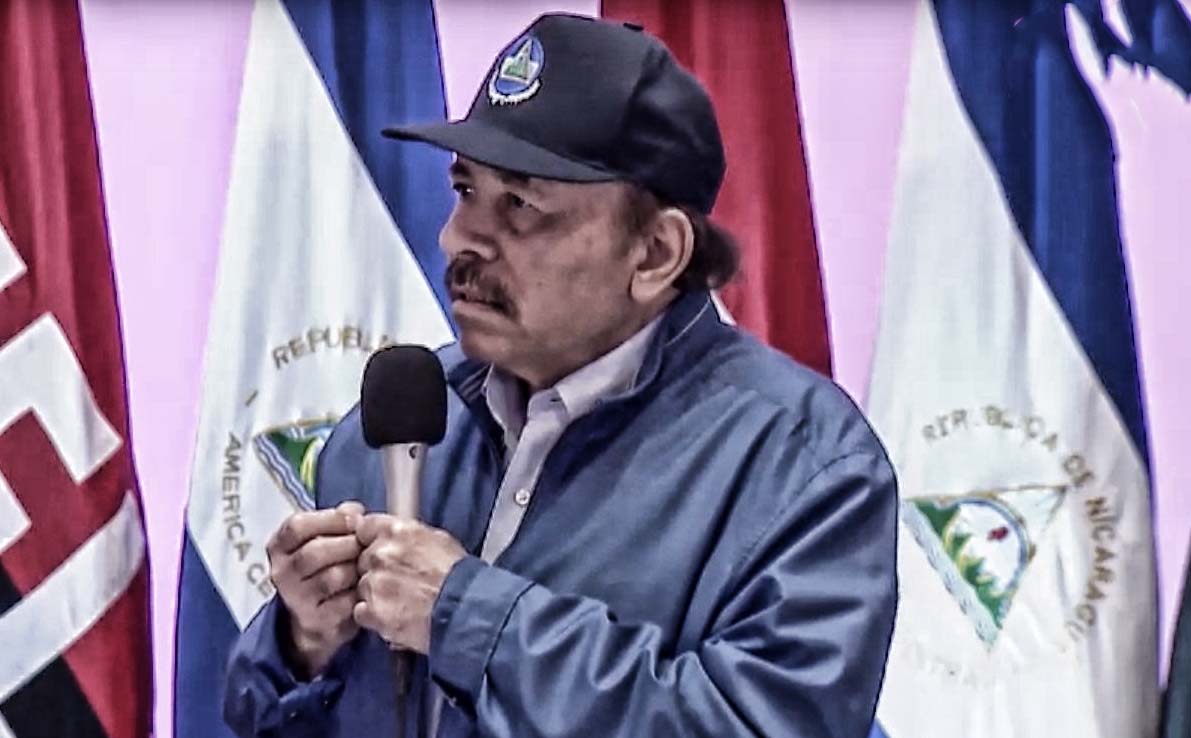 Policía Sandinista tiene más paramilitares y Daniel Ortega confiesa su gran complejo por los Chamorro
