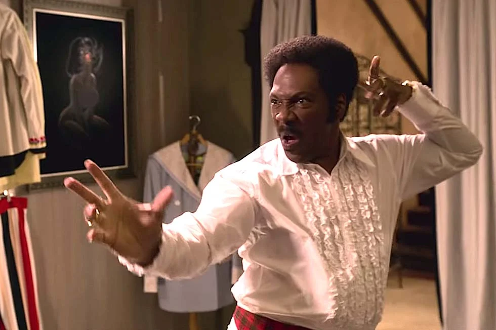Episodio 77 del Podcast “No Pasa Nada”: Discutimos la relevancia histórica de Eddie Murphy en la humanidad