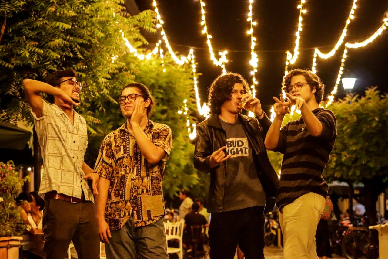 Desde Nicaragua para Abbey Road (y de vuelta): Larry’s Club, «Llegando tarde»