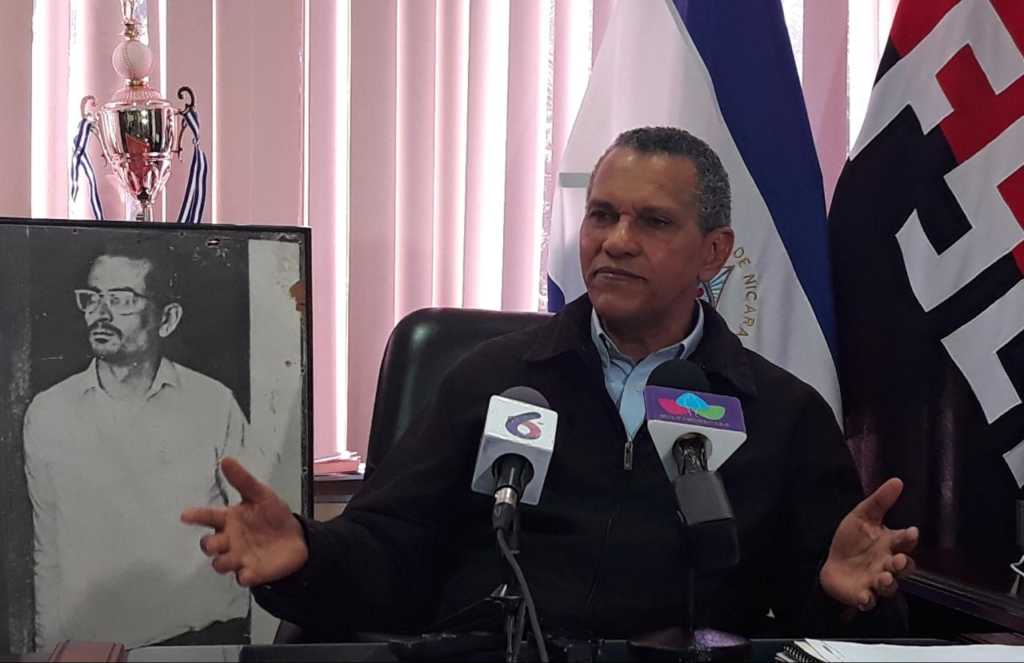 Olvídense de Nicaragua…¡salvemos la amistad de «Brookberto»!