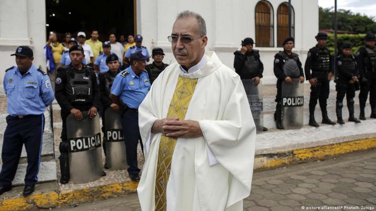 Los Padrecitos se quedan en Nicaragua, contra Daniel Ortega y contra COVID (cómo ayudarlos)