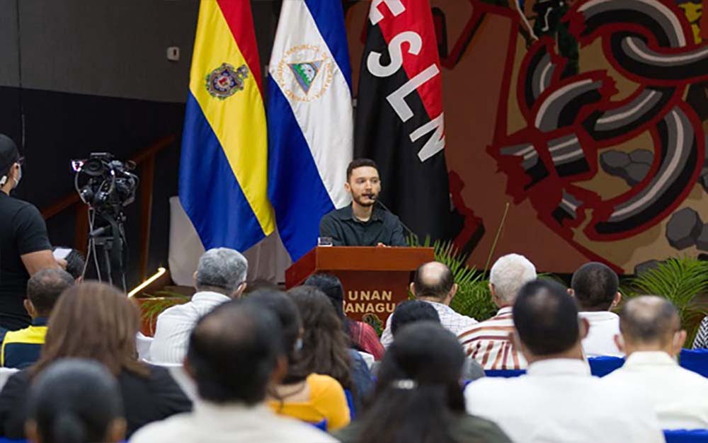 Nicaragua te presentamos al acompañante de la farsa electoral Ben Norton (de Rusia con amor, al billete)