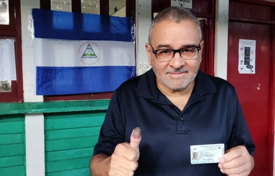 Mauricio Funes, el sugar-baby de Daniel Ortega, lucha por la institucionalidad democrática