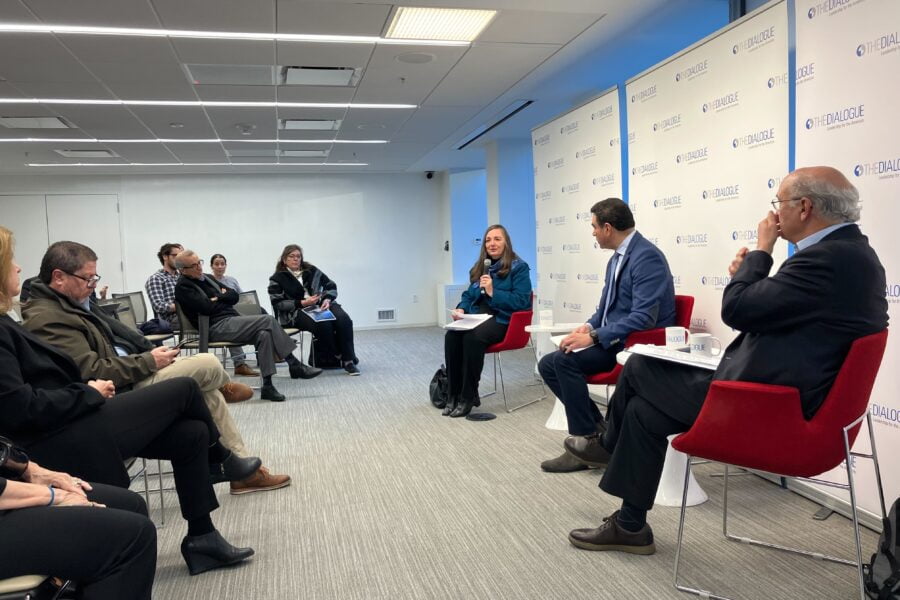La razón por la que los políticos nicas llegaron tan rápido a Washington DC a recibir a los 222 desterrados
